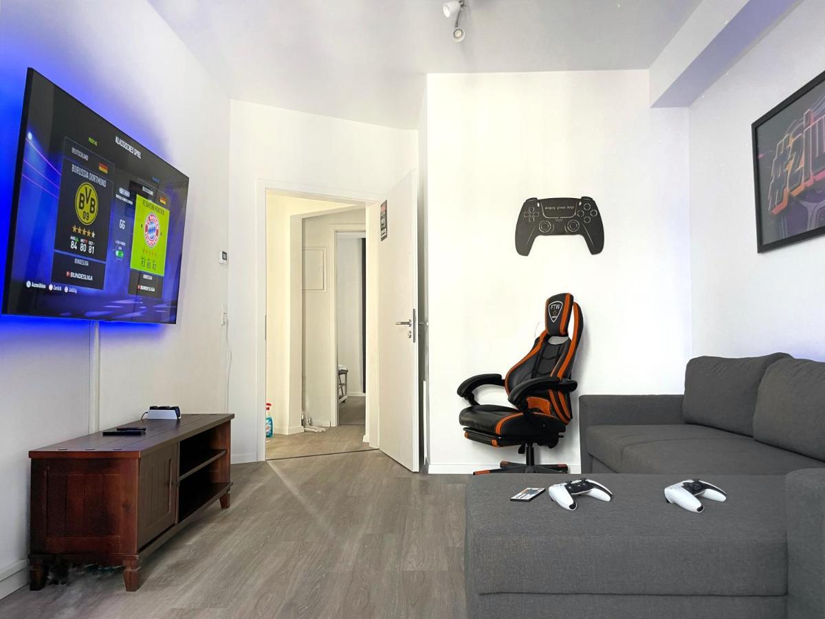 Jaybnb - Gaming Apartment Ps5 65 Zoll 4K Tv Wohnung Mit Balkon Dortmund Eksteriør bilde